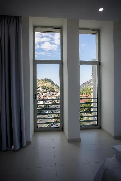 Sky Hotel Shkodër 0*,